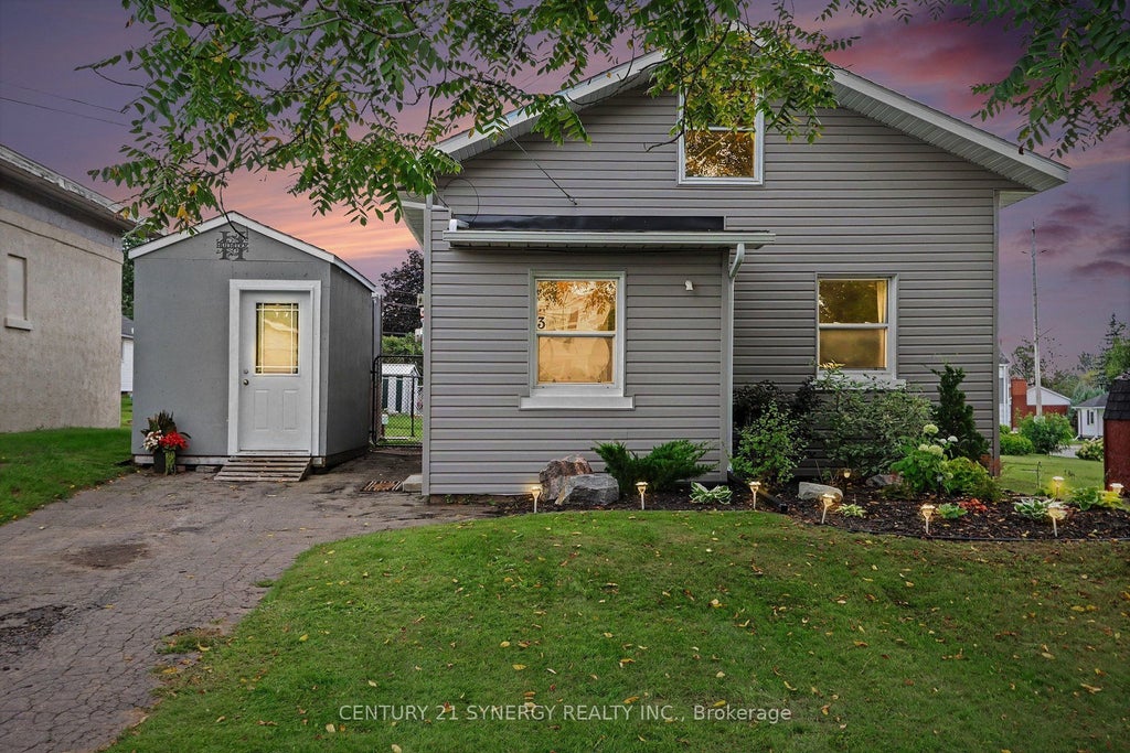 Photo of 3 McKenzie Avenue, Smiths Falls, ON K7A 3G4 (MLS # X13726096)