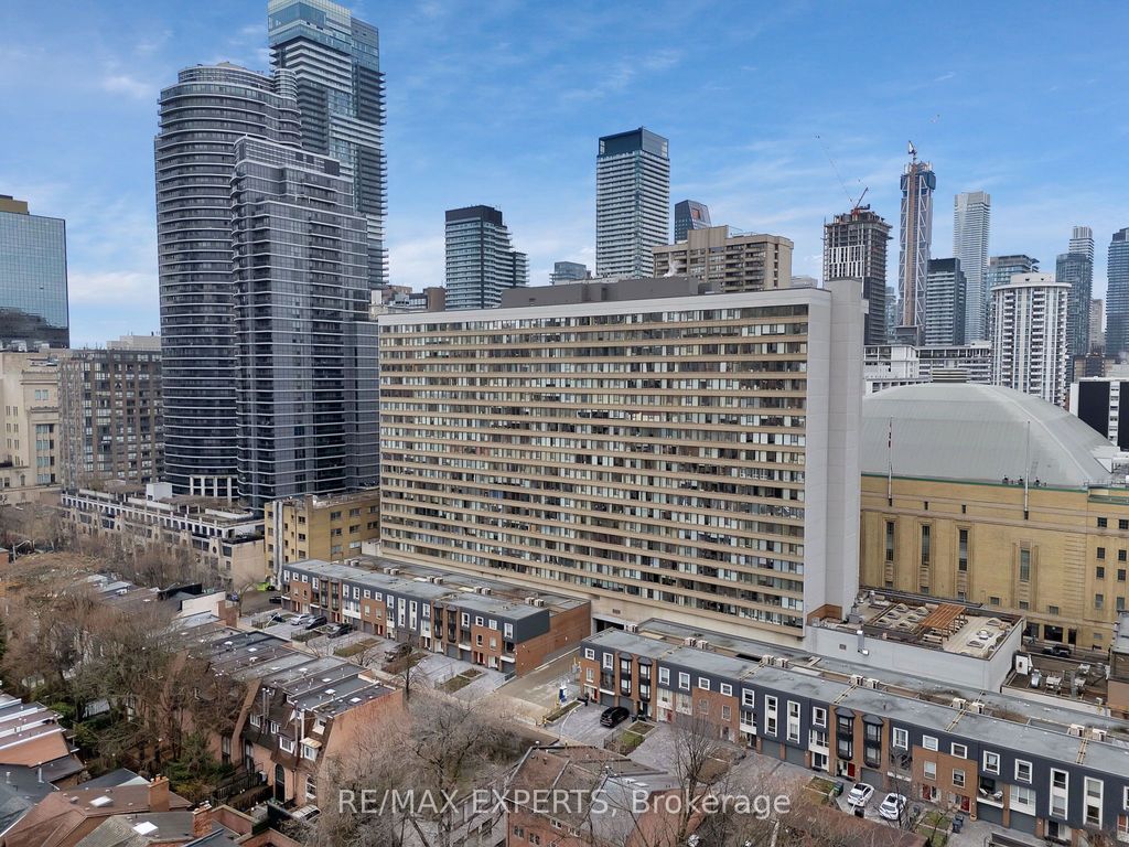 Photo of 45 Carlton Street #1114, Toronto, ON M5B 2H9 (MLS # C13034464)