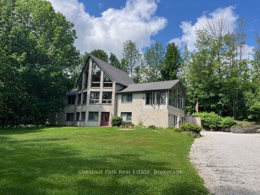 Photo of 156 Harbour Beach Drive, Meaford, ON N4L 1W5 (MLS # X12908266)