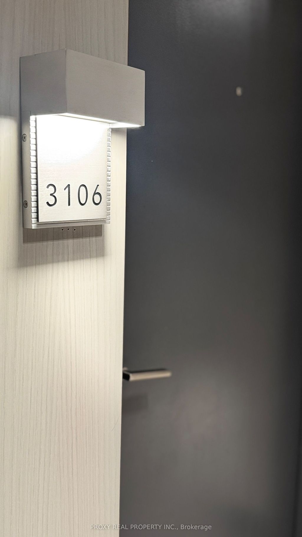 Photo of 7 GOLDEN LION Heights, Toronto, ON M2M 3T9 (MLS # C12644924)