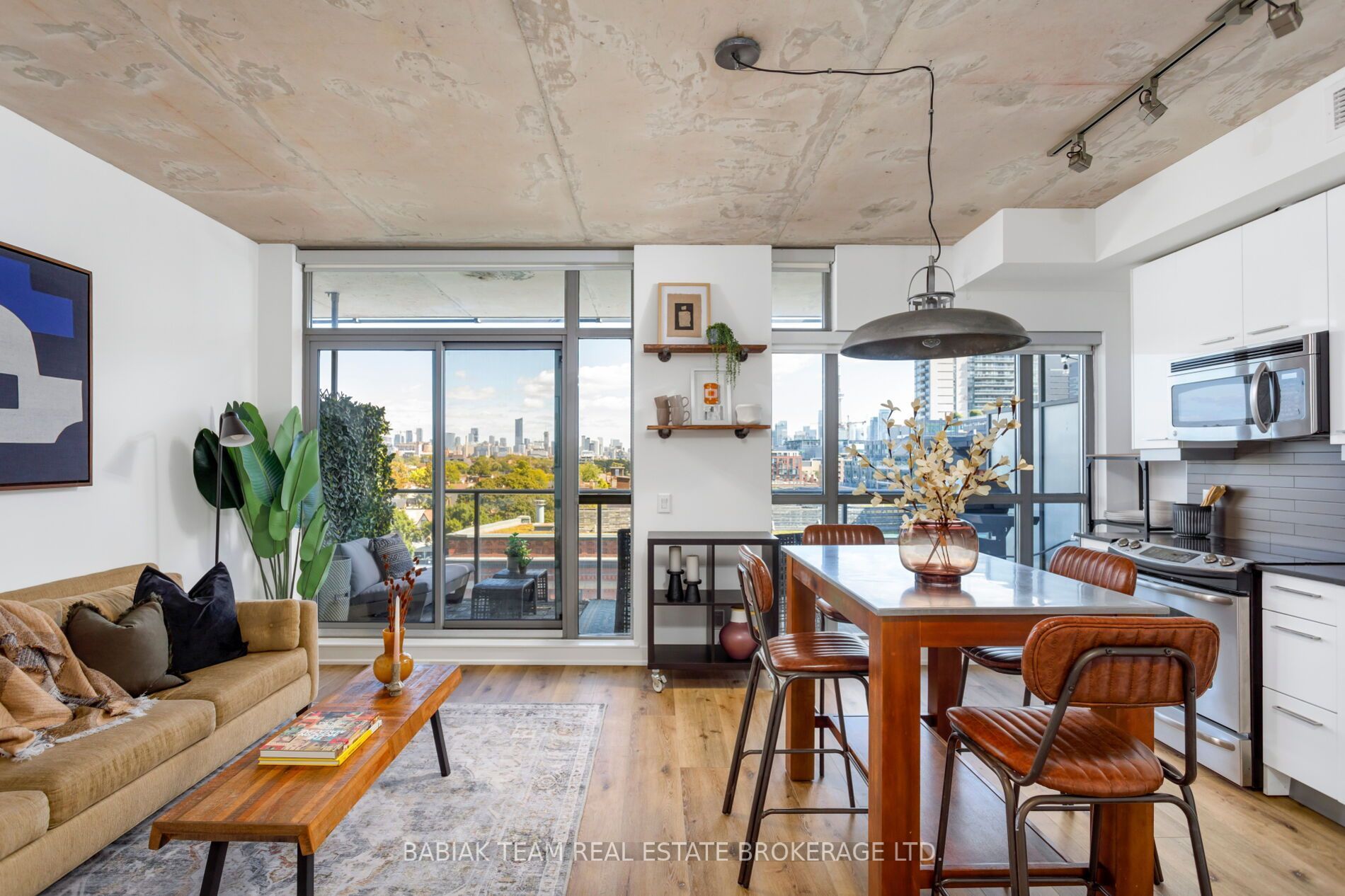 2 Gladstone Avenue 703