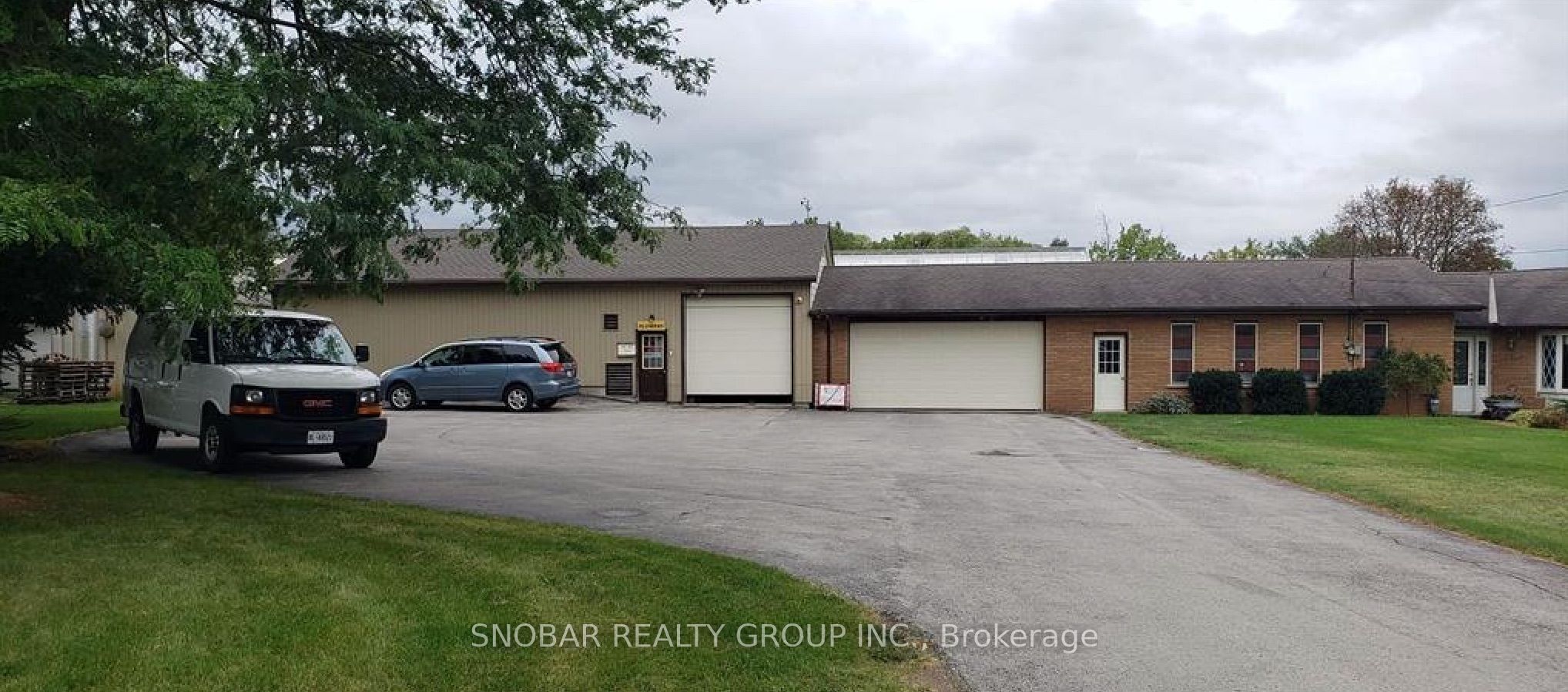 5220-5226 Greenlane Road