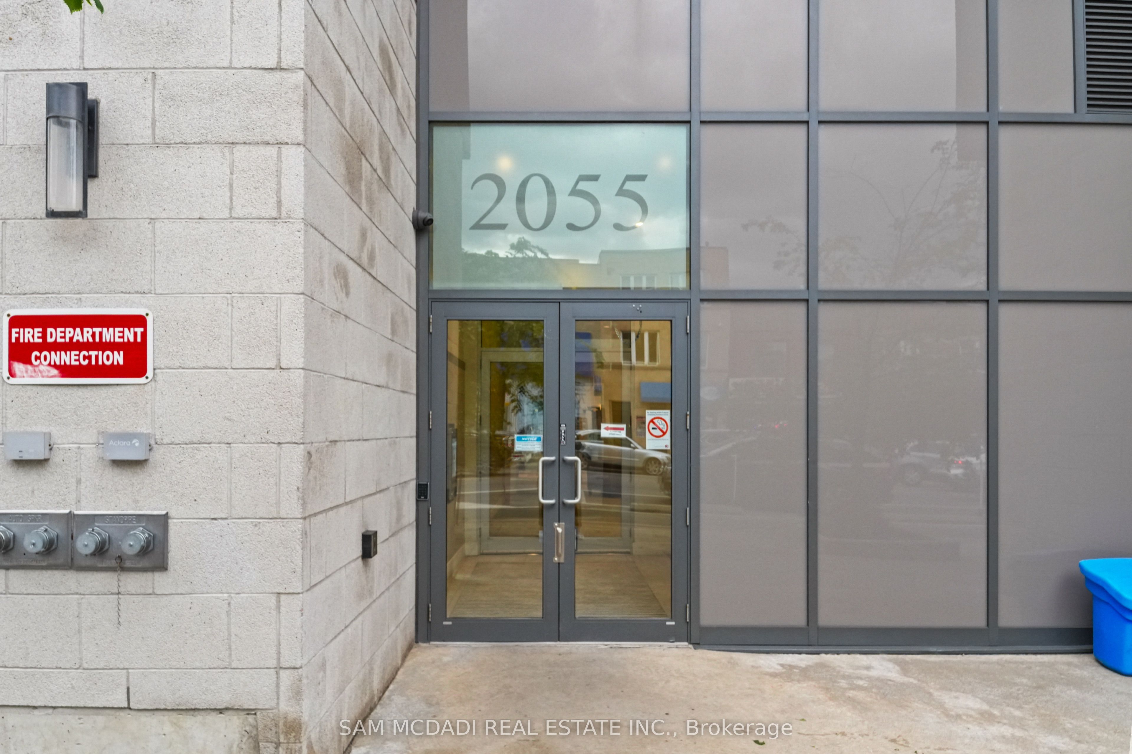 2055 Danforth Avenue 903