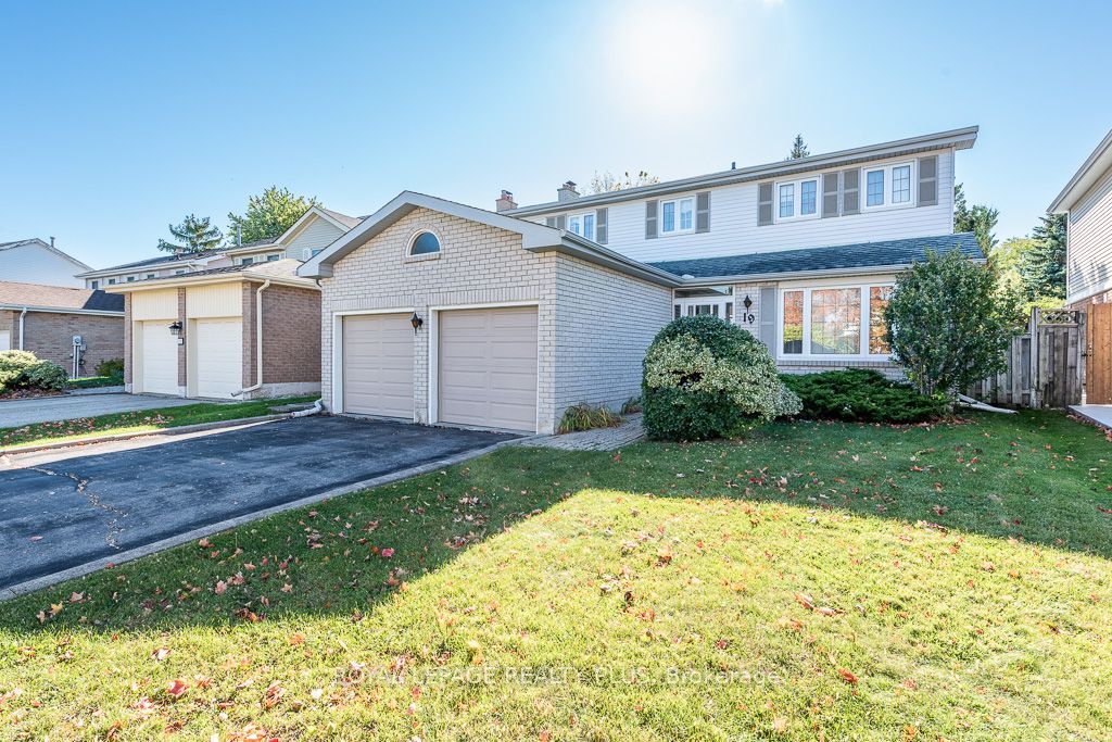 Photo of 19 Macdougall Drive, Brampton, ON L6S 3P4 (MLS # W13885782)