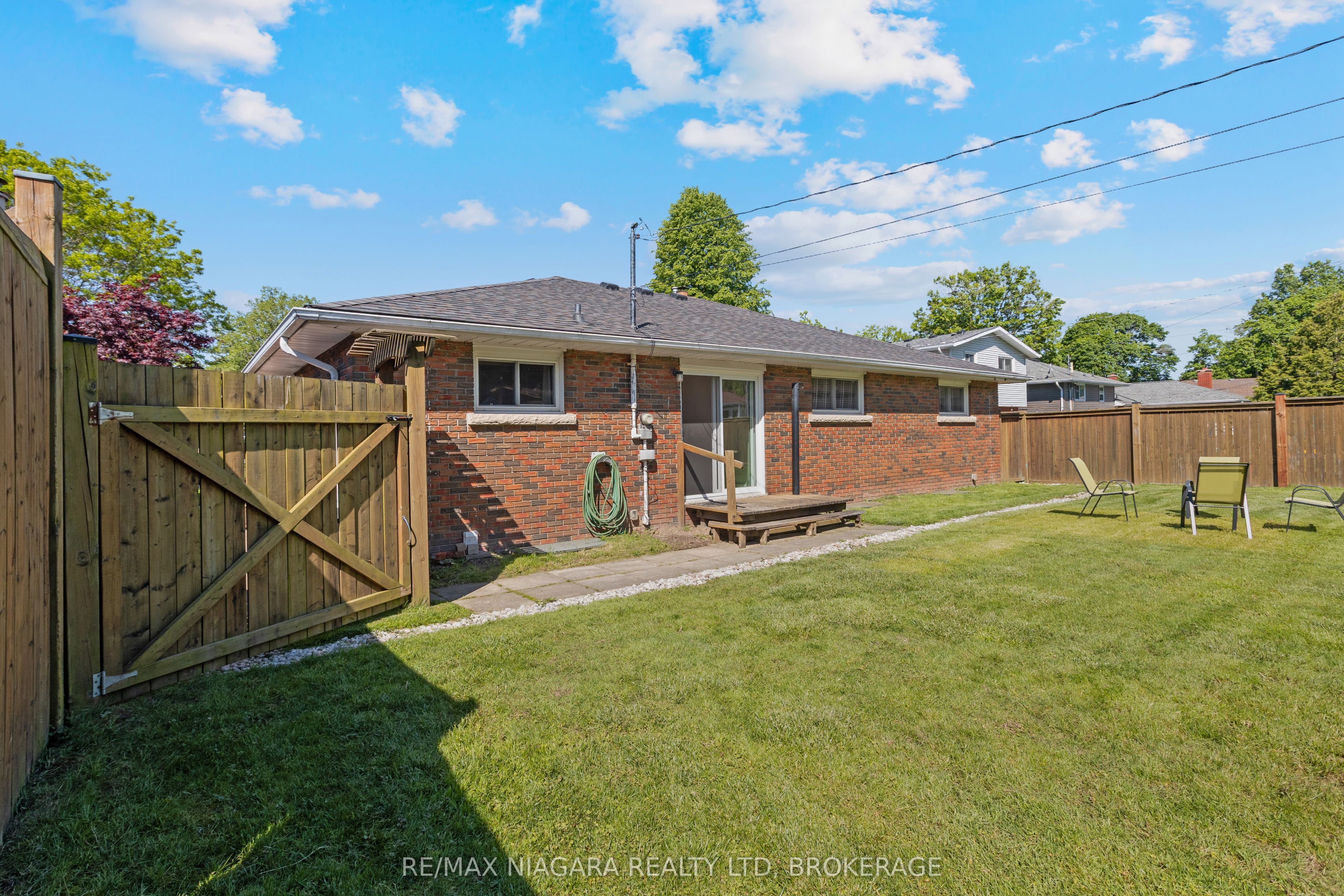 12 Claremount Circle