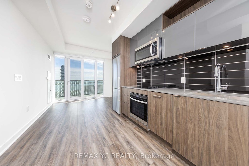 Photo of 135 Lower Sherbourne Street #2726, Toronto, ON M5A 1Y4 (MLS # C13608590)