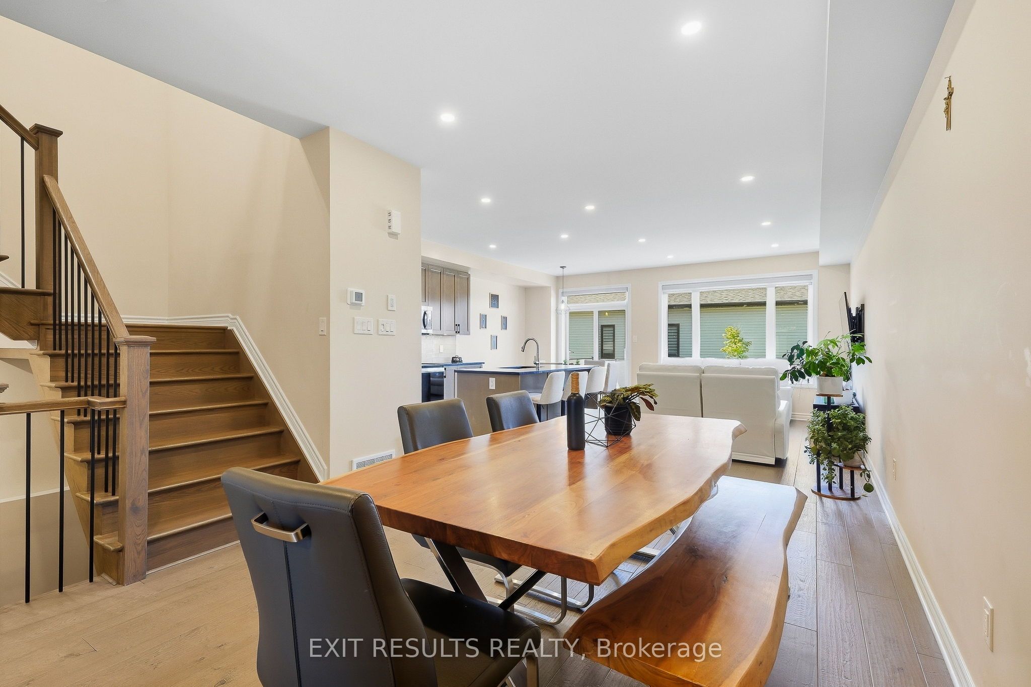 783 Namur Street W - Photo 4