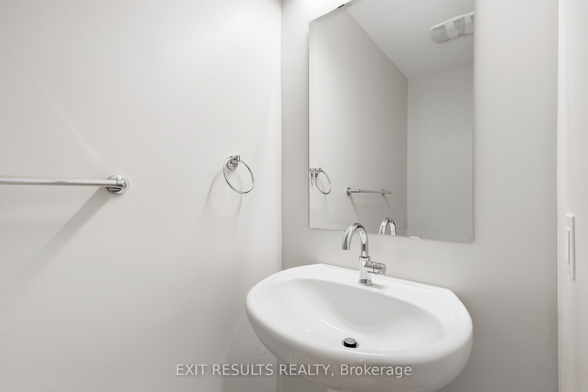 783 Namur Street W - Photo 3
