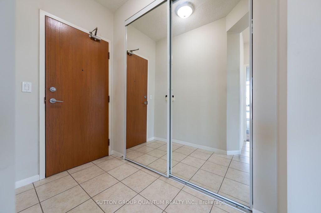 Photo of 219 Fort York Boulevard #2203, Toronto, ON M5V 1B1 (MLS # C12568348)