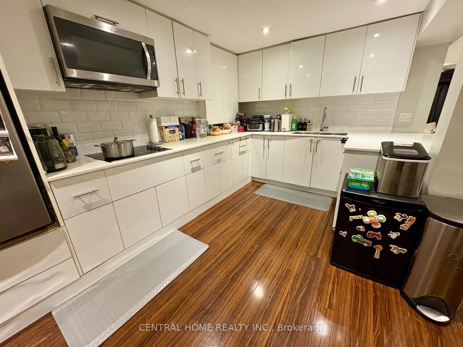 912 Royal York Road BSMT