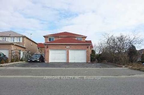 5733 River Grove Avenue Mississauga ON L5M 4R3