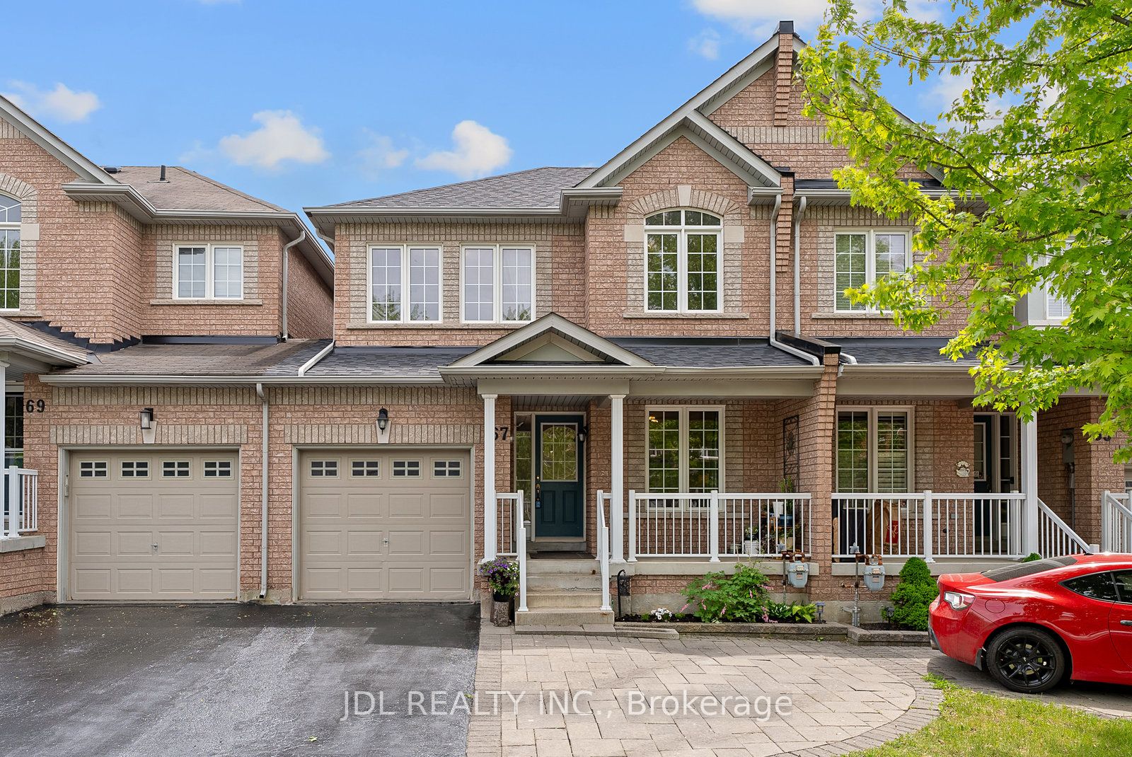 67 Hawksbury Road