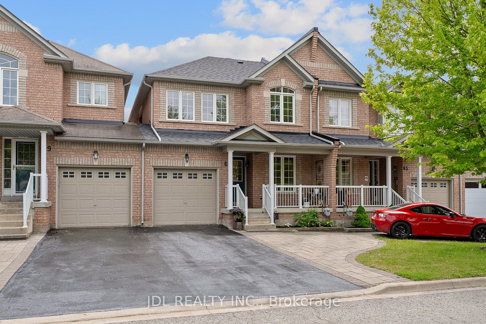 67 Hawksbury Road