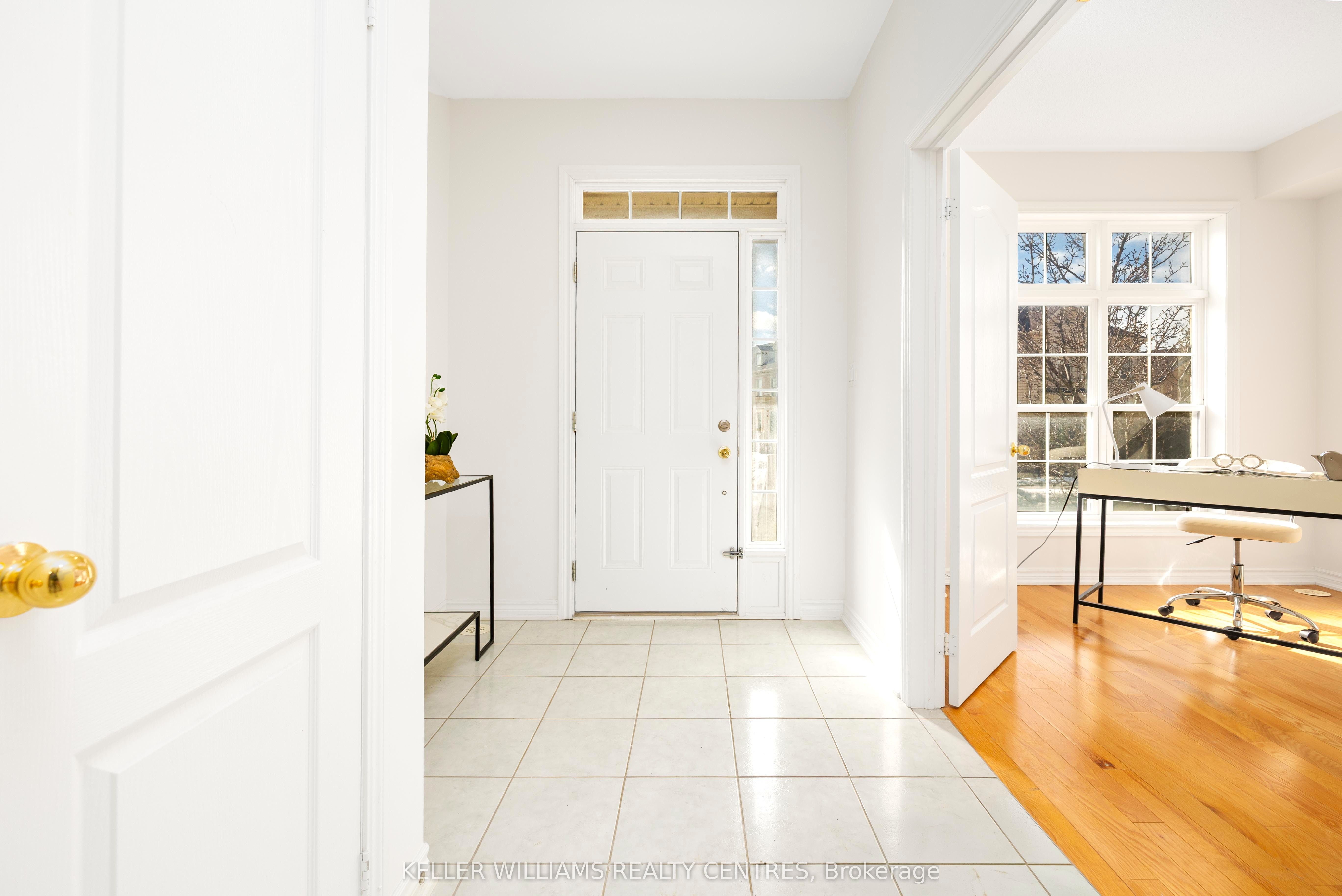 86 Donald Buttress Boulevard W