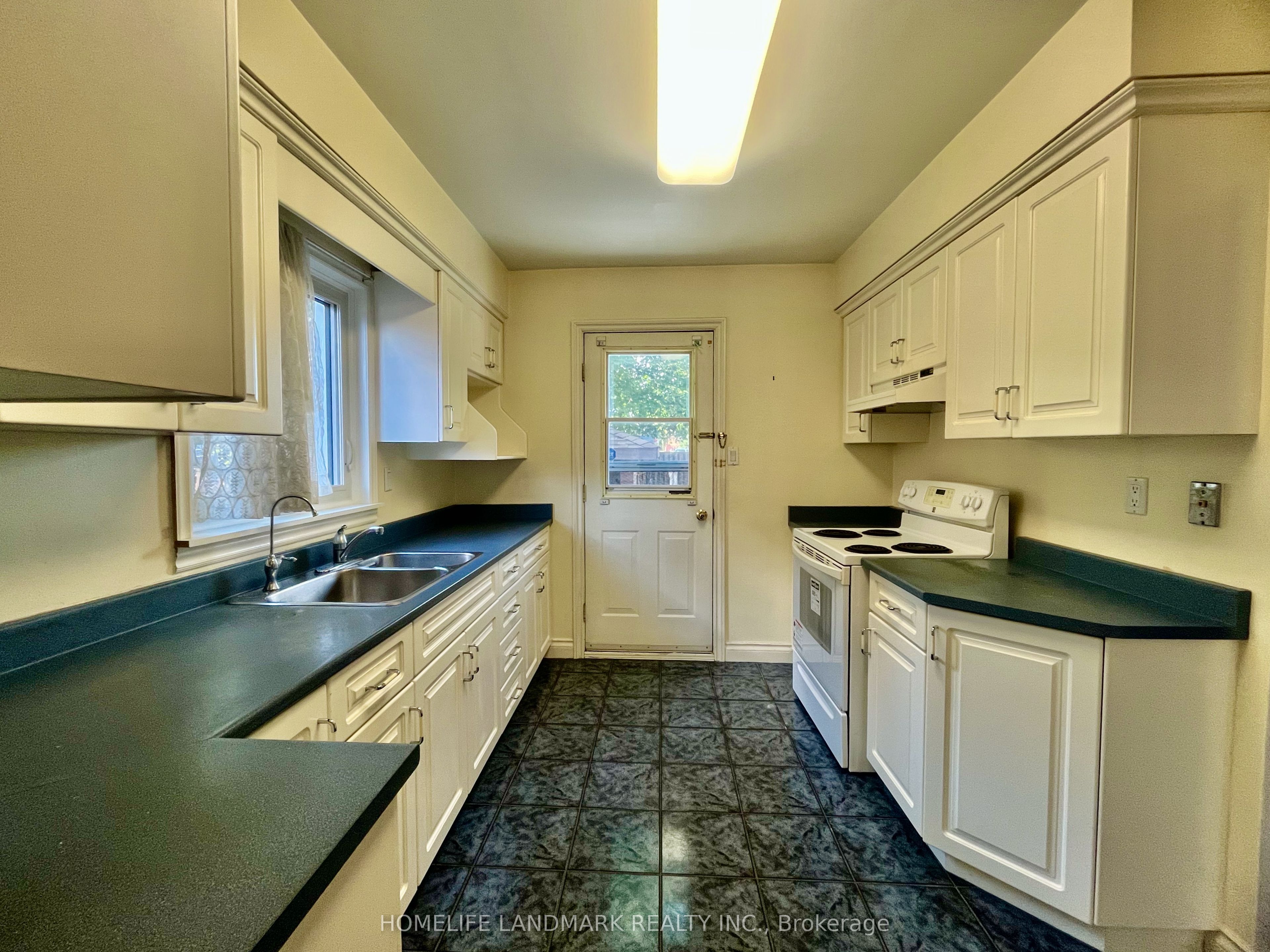 2319 Barclay Road