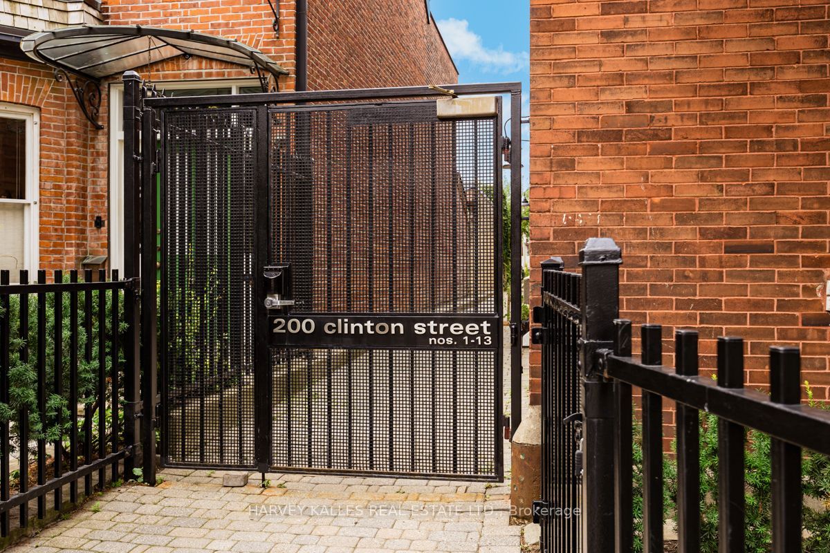 200 Clinton Street 7