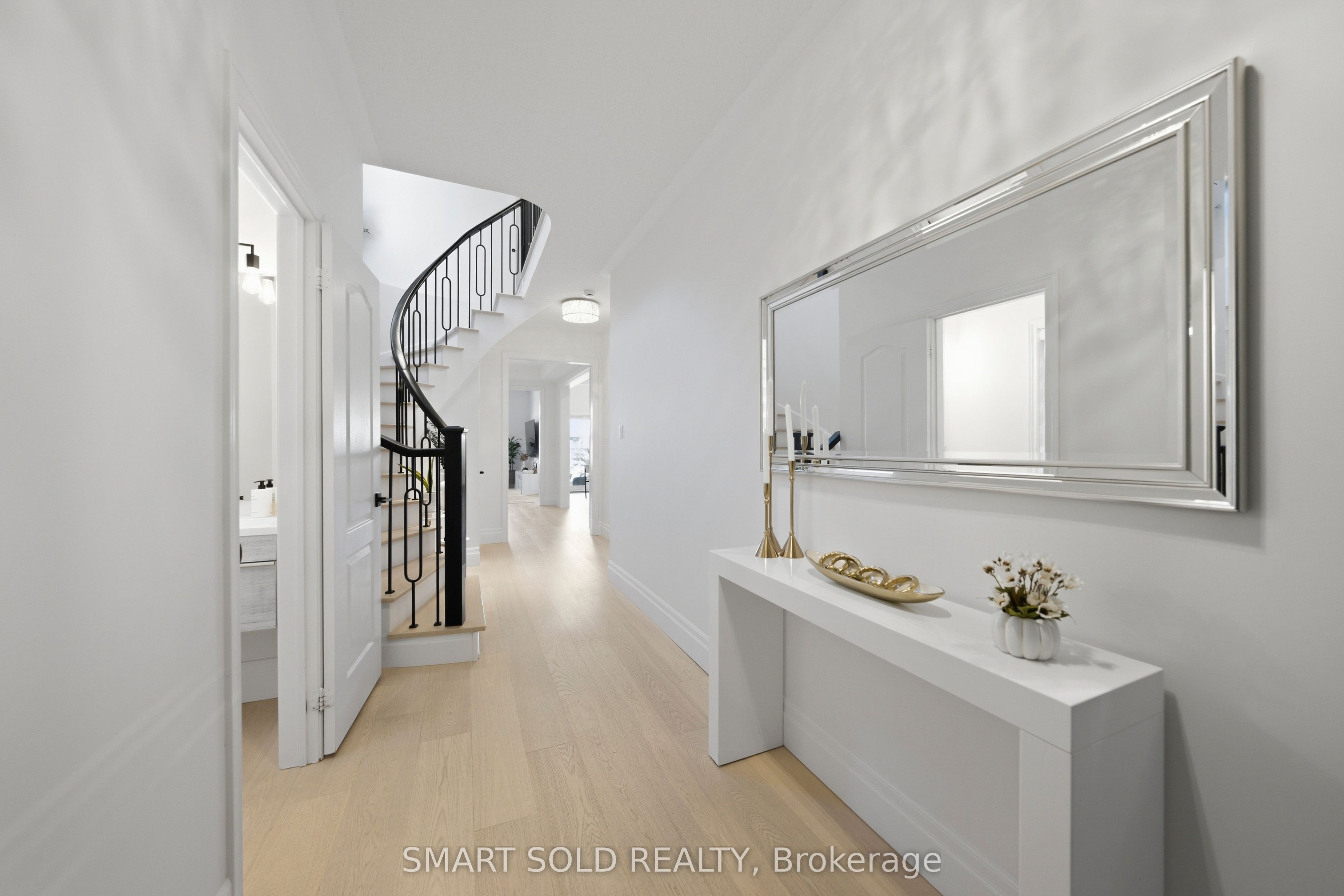 24 Andes Crescent