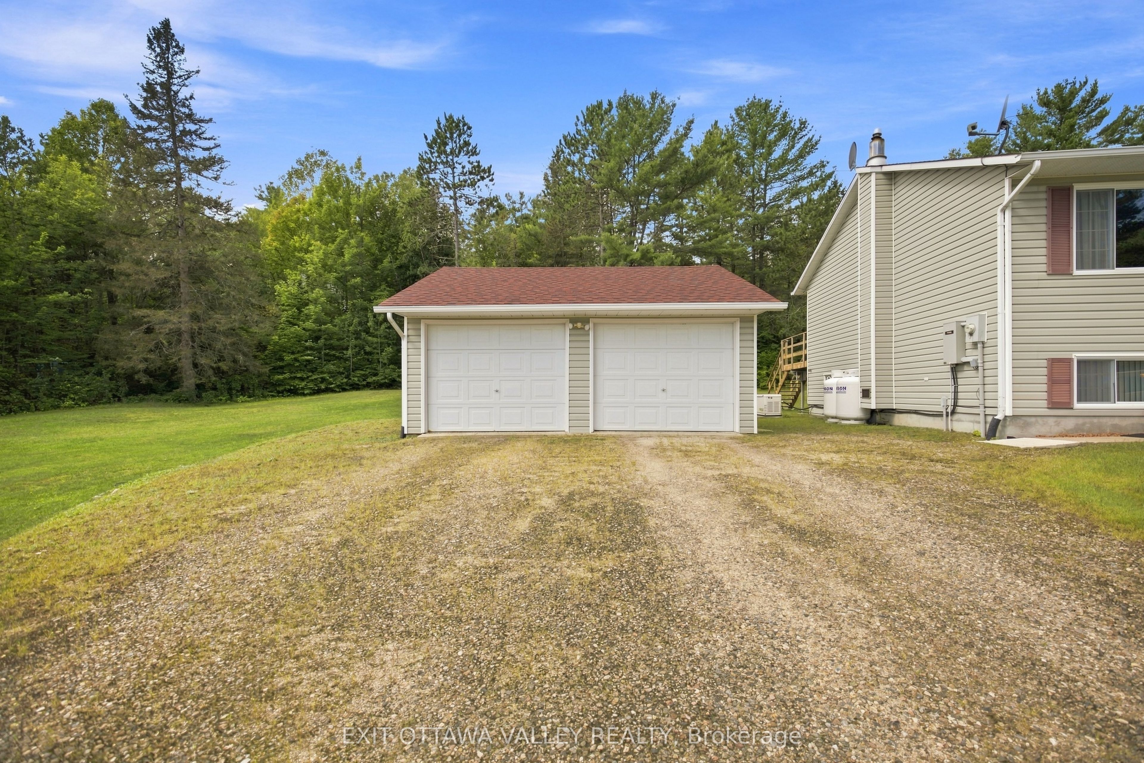64 Mackey Creek Road - Photo 3