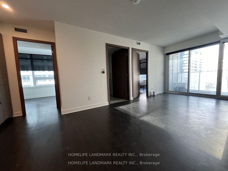 17 Bathurst Street 1506