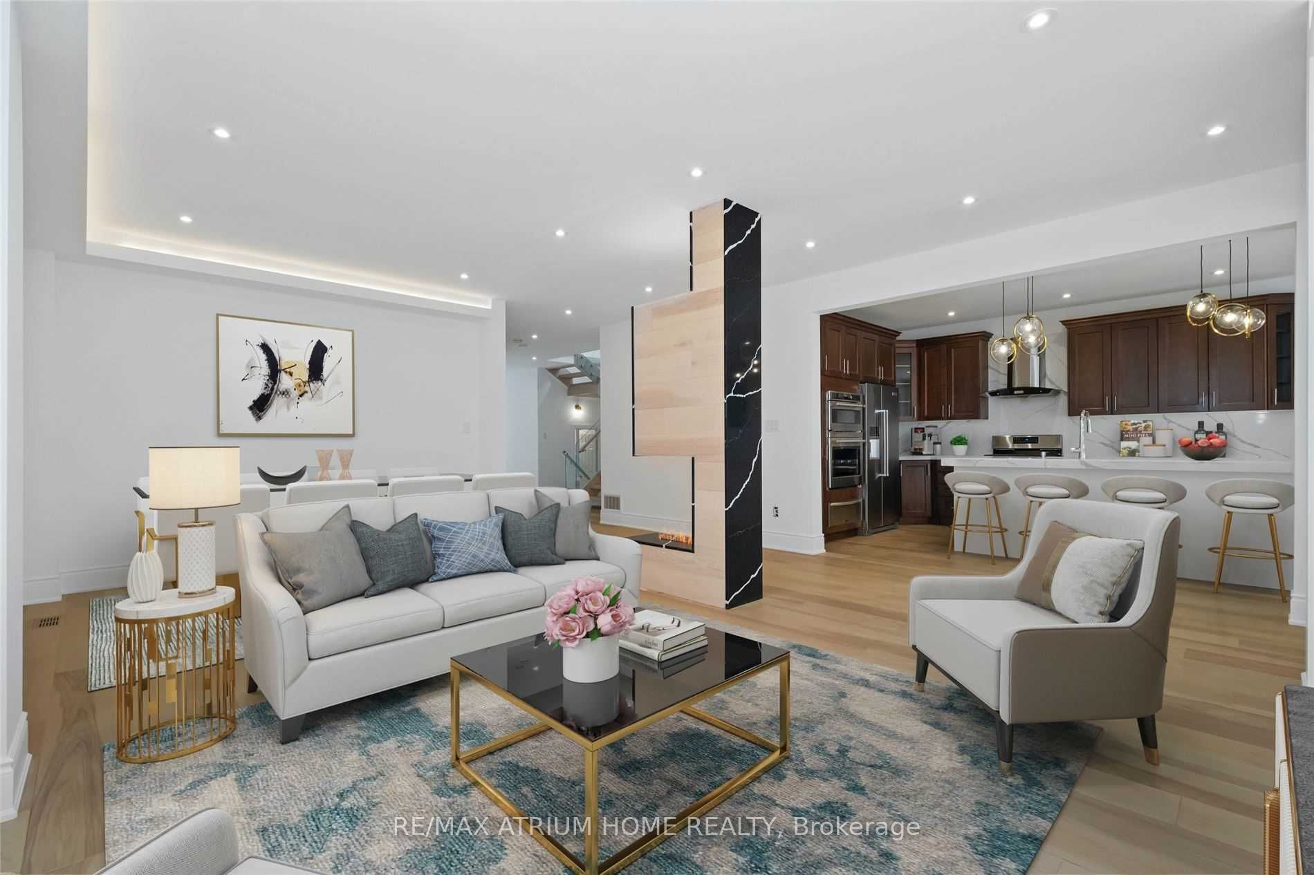 162 Bathurst Glen Drive