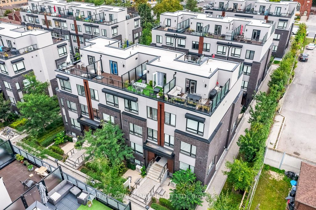 Photo of 1120 Briar Hill Avenue #306, Toronto, ON M6B 0A9 (MLS # W13057186)