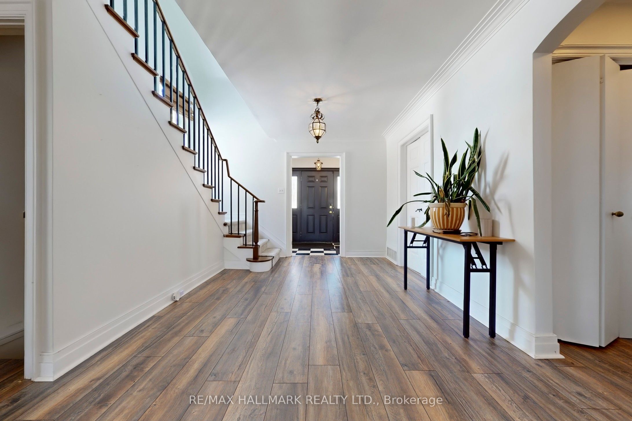 11222 Bayview Avenue