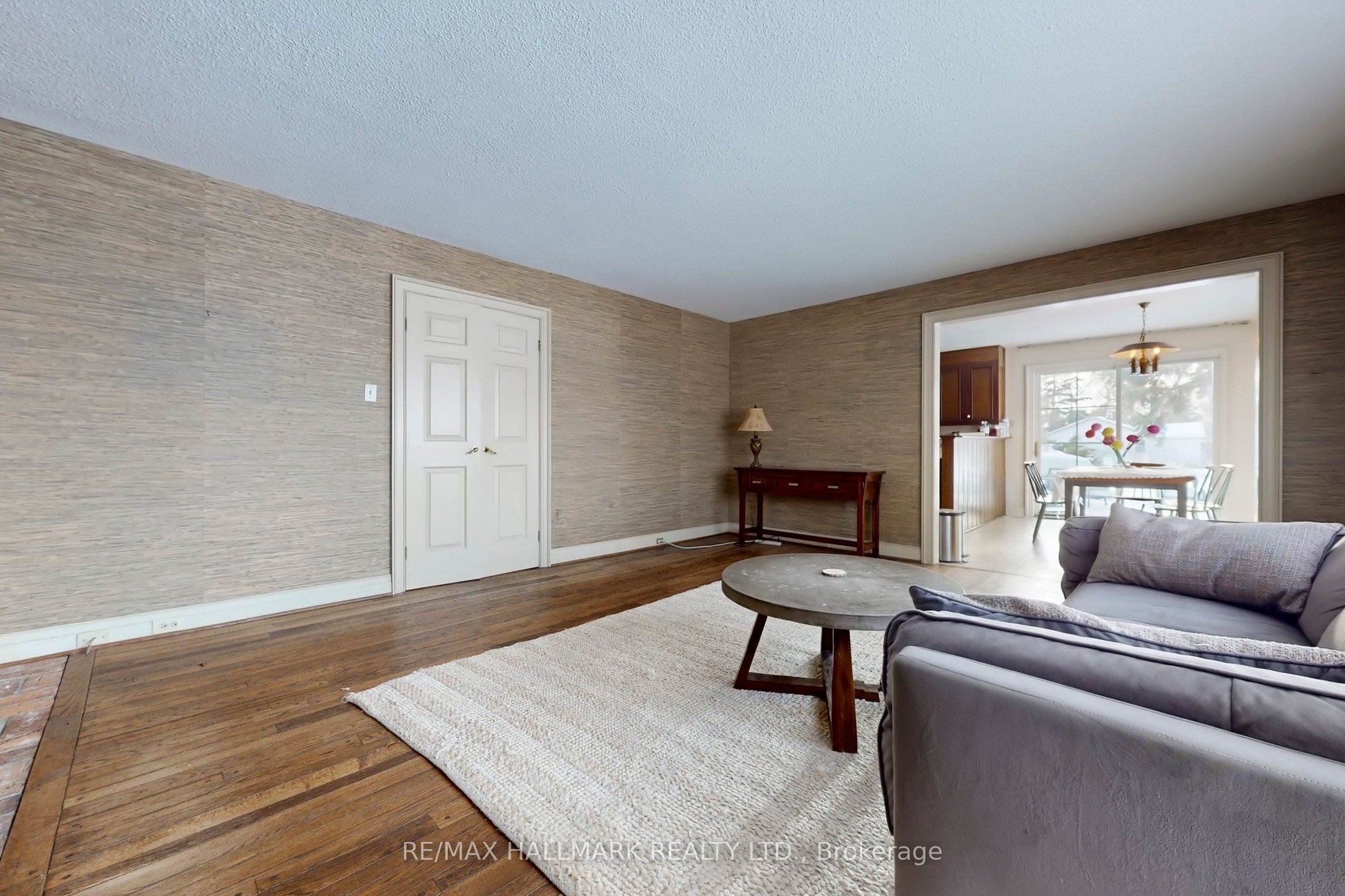 11222 Bayview Avenue