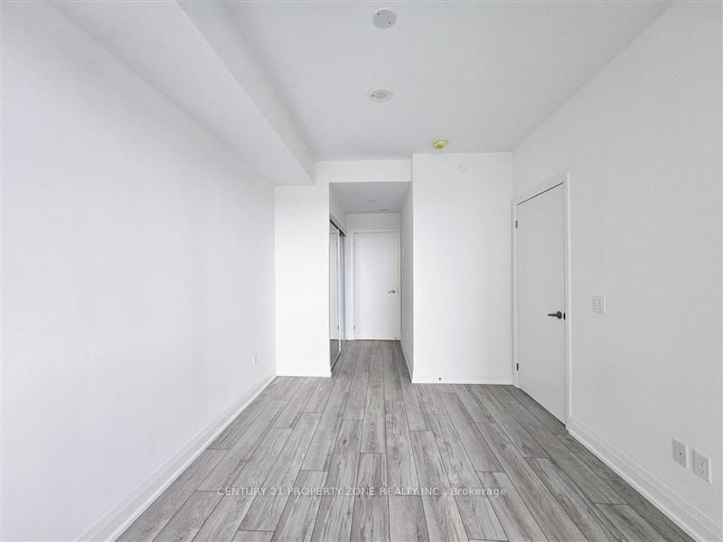 1035 Southdown Road 501