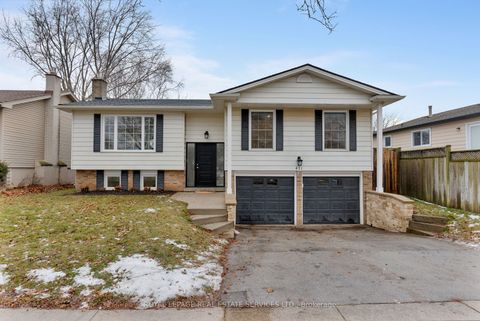 471 Sparling Crescent Burlington ON L7L 5J3
