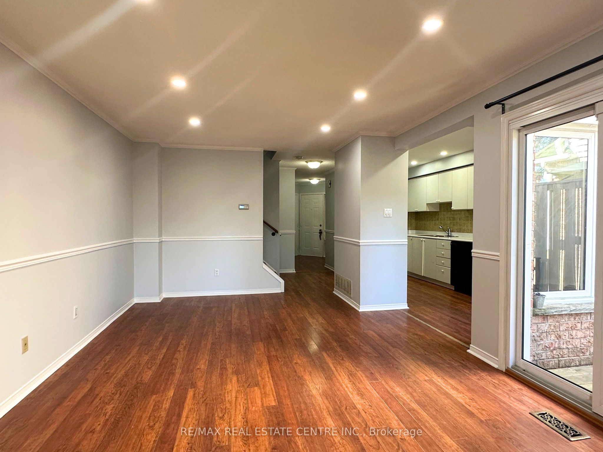 2215 Cleaver Avenue 22