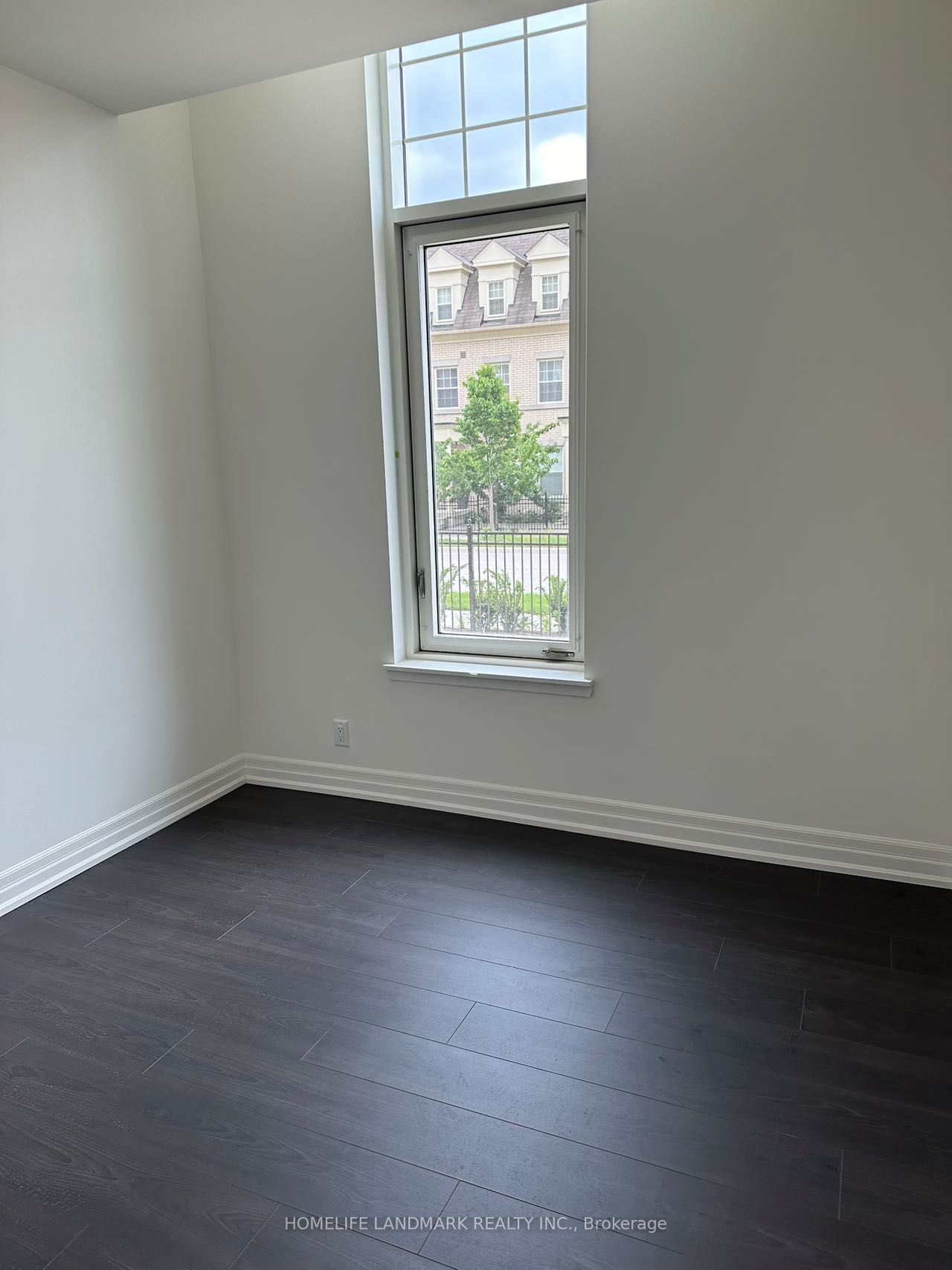 101 Cathedral High Street 106