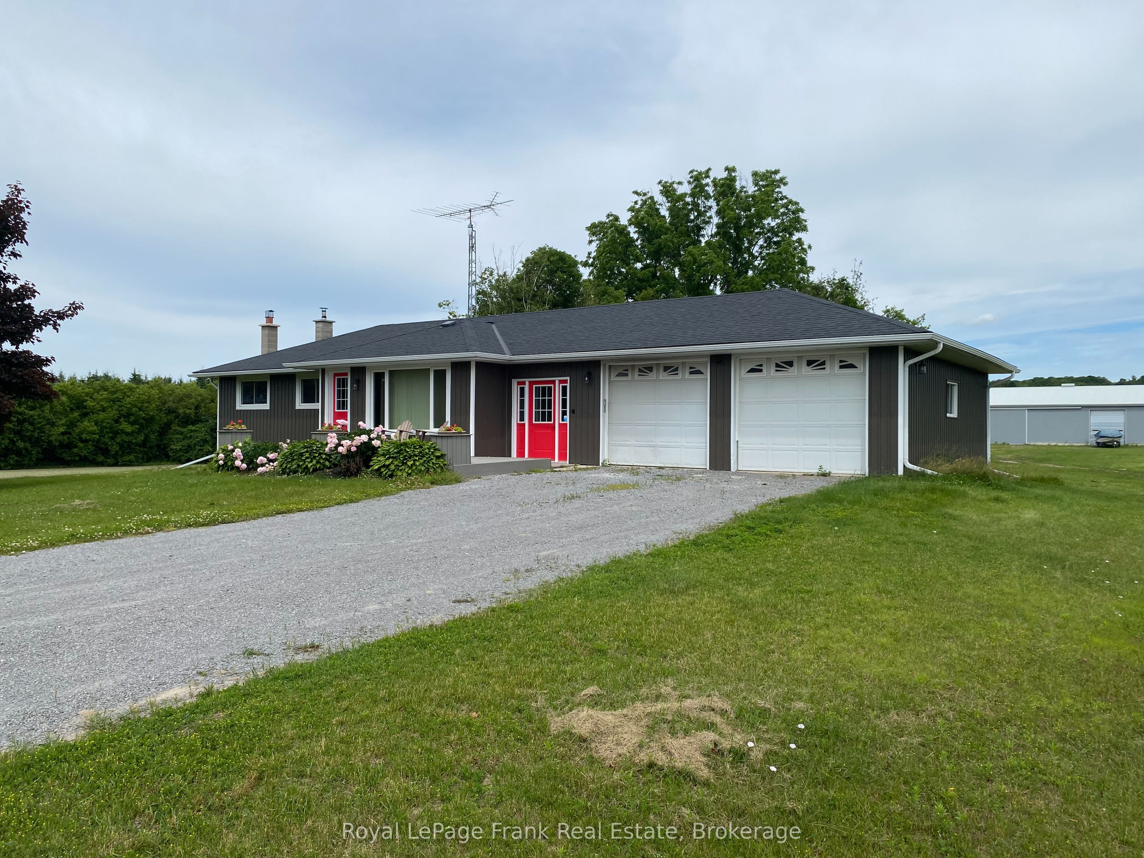 Photo 1 of 7 — 2350 7th Line Lower Level, Port Hope, ON L1A 3V5