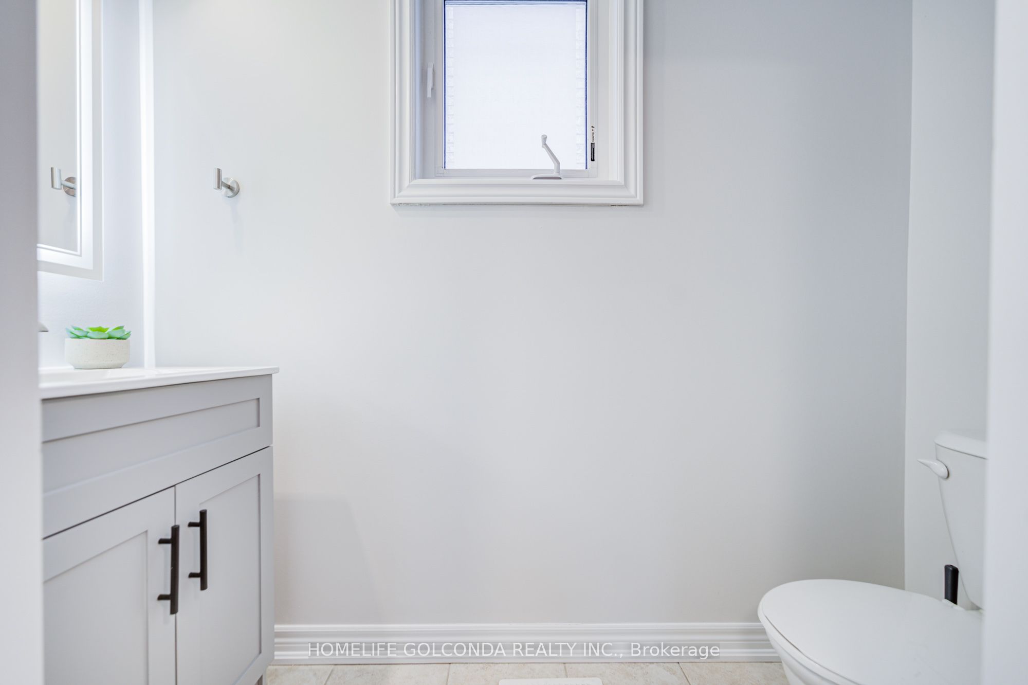 74 Thomas Foster Street