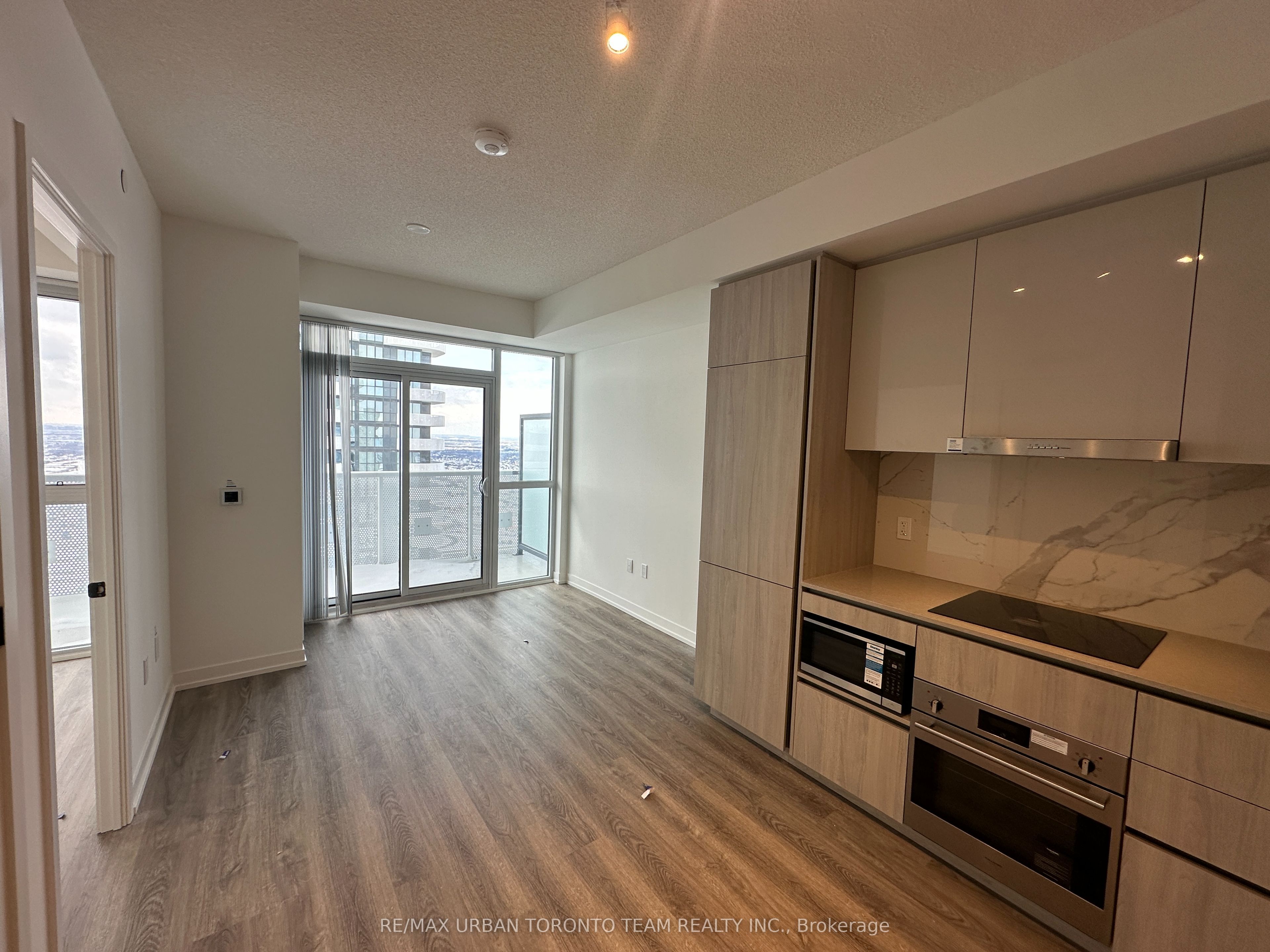 8 Interchange Way 5515