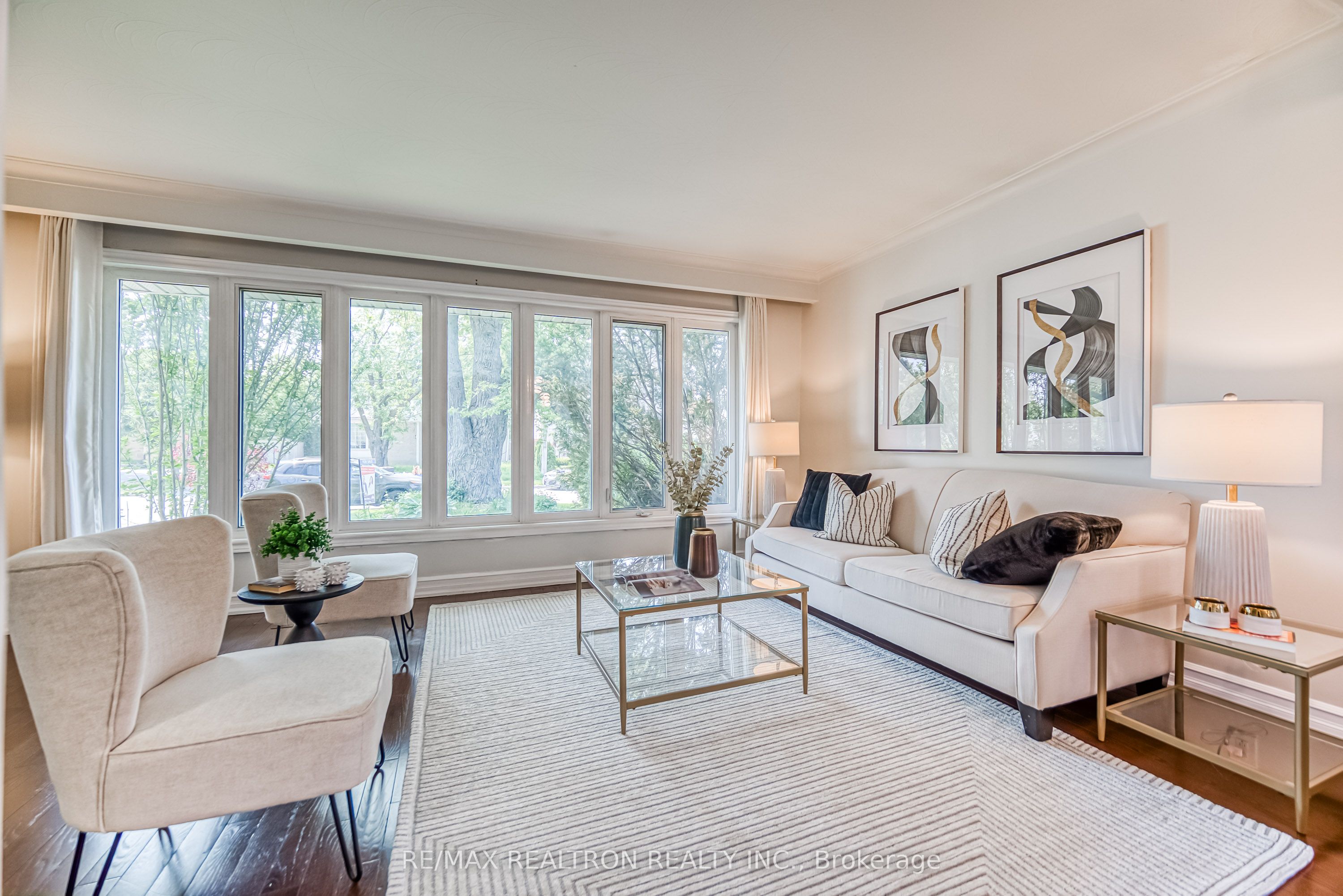 3 Cartier Crescent
