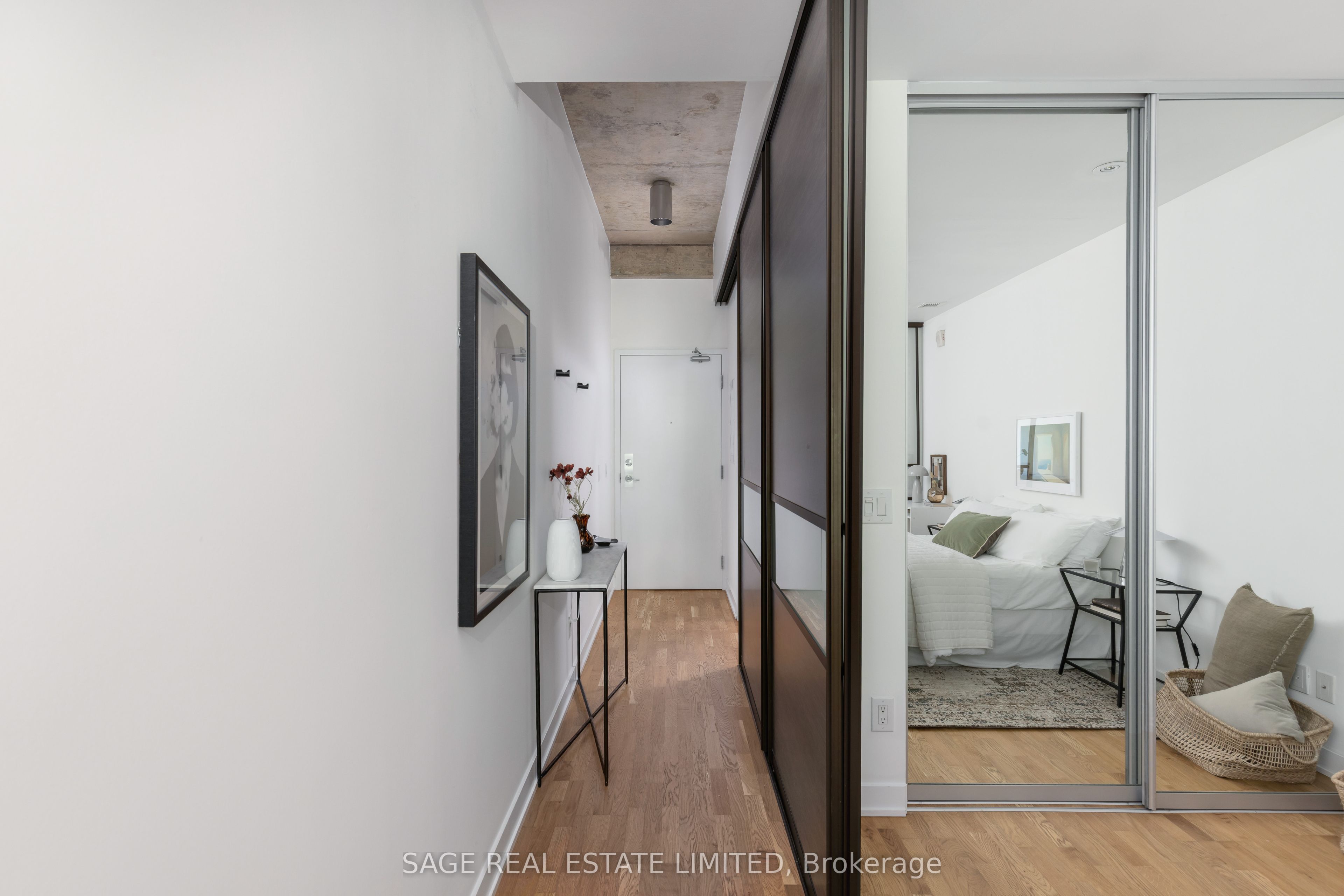 8 Dovercourt Road 216