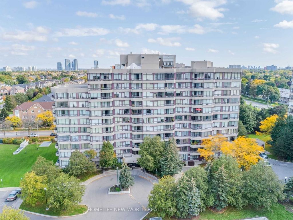 Photo of 81 Townsgate Drive #205, Vaughan, ON L4J 8E6 (MLS # N13044376)