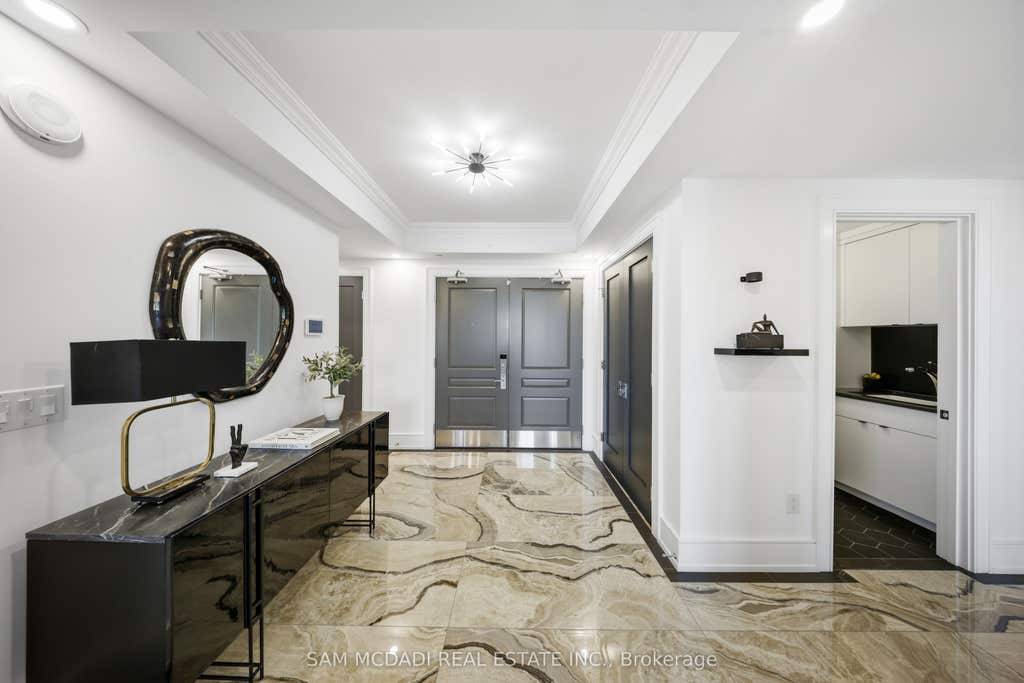 Photo of 2060 Lakeshore Road #308, Burlington, ON L7R 0G2 (MLS # W13652888)