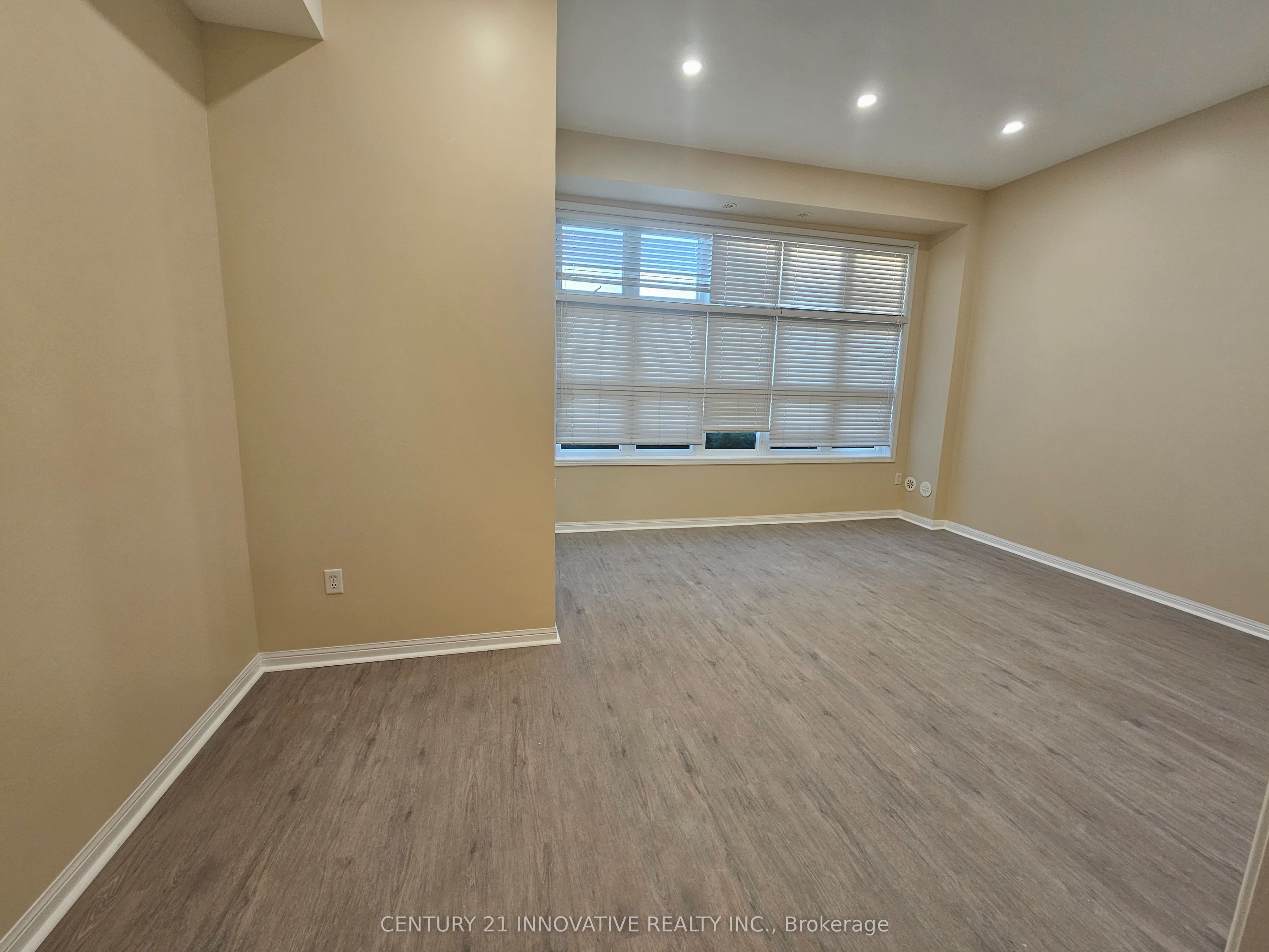 3034 Bur Oak Avenue 2