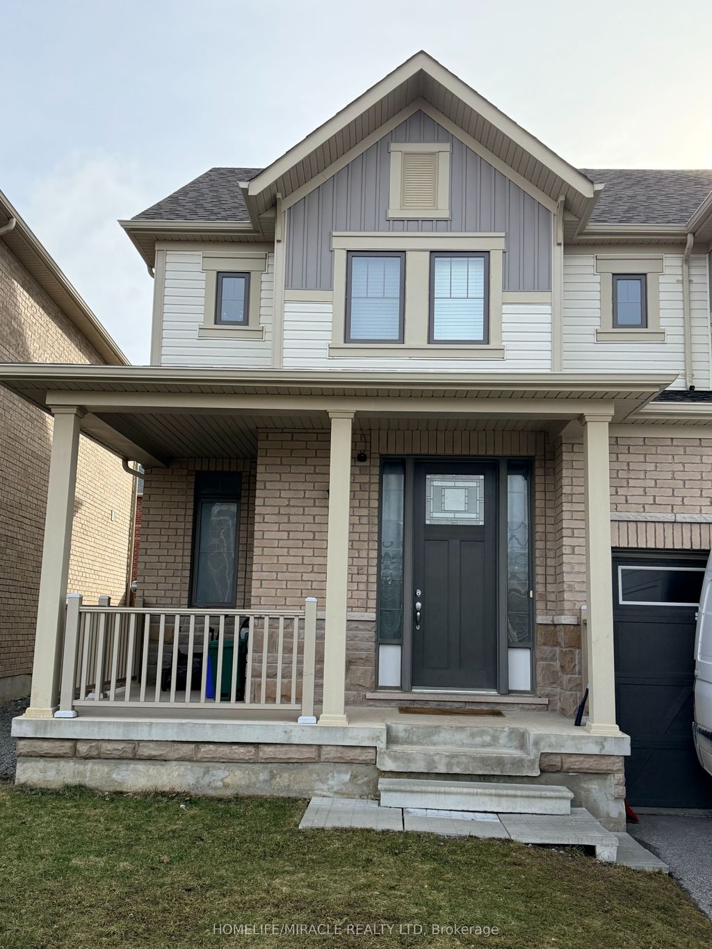 Photo of 300 Symington Court, Oshawa, ON L1L 0J9 (MLS # E12954416)