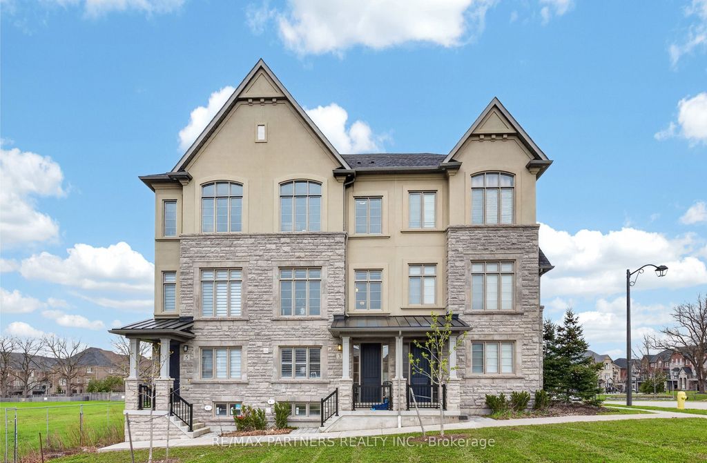 Photo of 3 Fernhill Lane, Markham, ON L6C 0Y5 (MLS # N13100454)