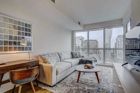 88 Cumberland Street 1903 Toronto ON M5R 3V1