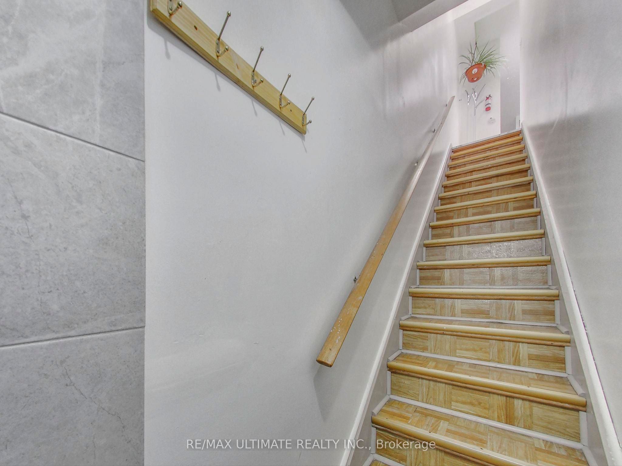 1584 Dundas Street W Apt #2