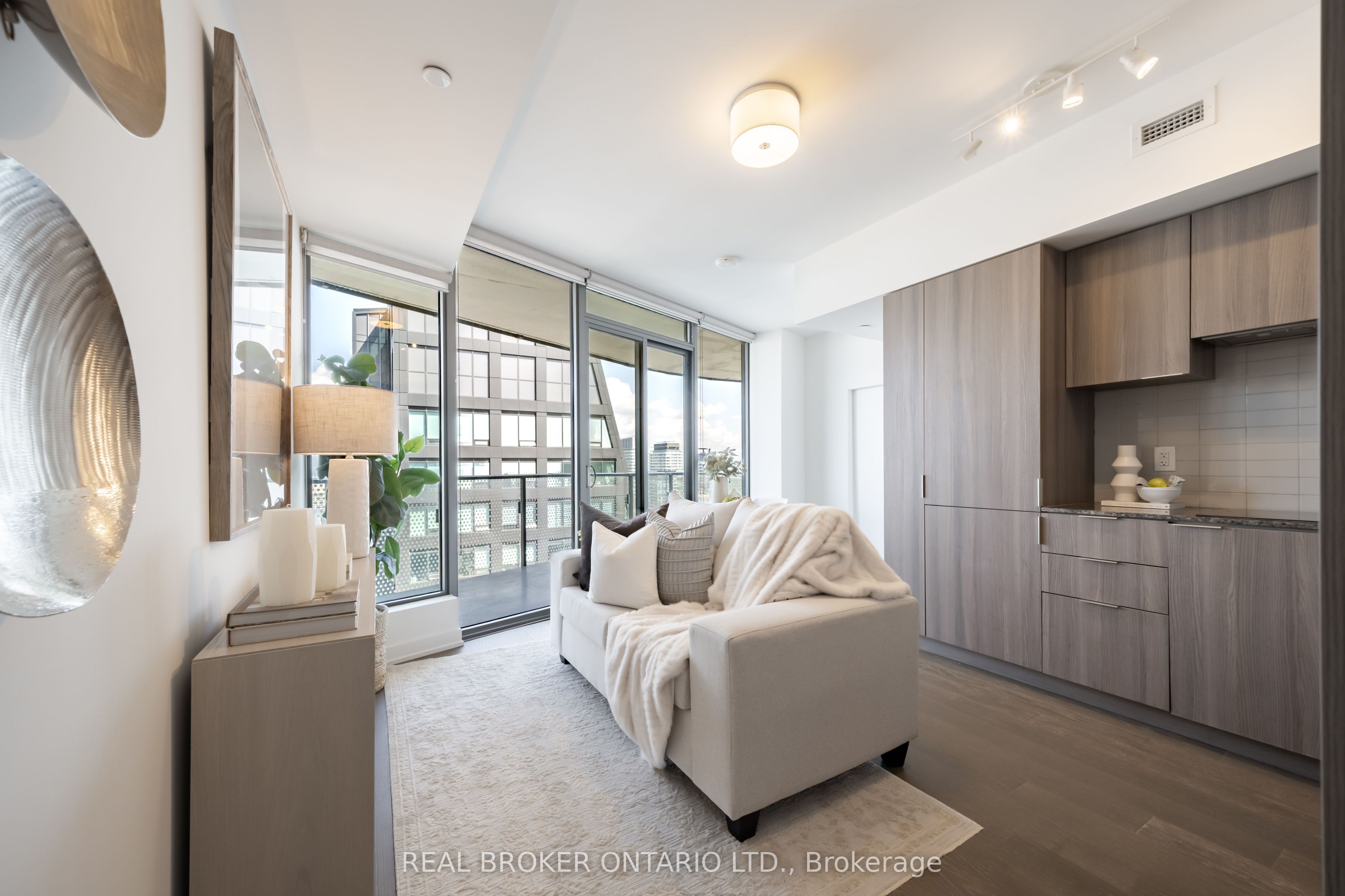 11 Wellesley Street W 5311