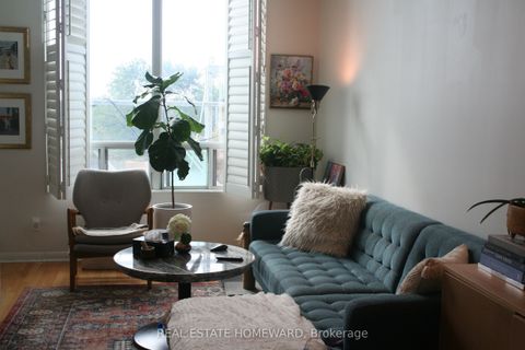 3391 Bloor Street W 601 Toronto ON M8X 1G3