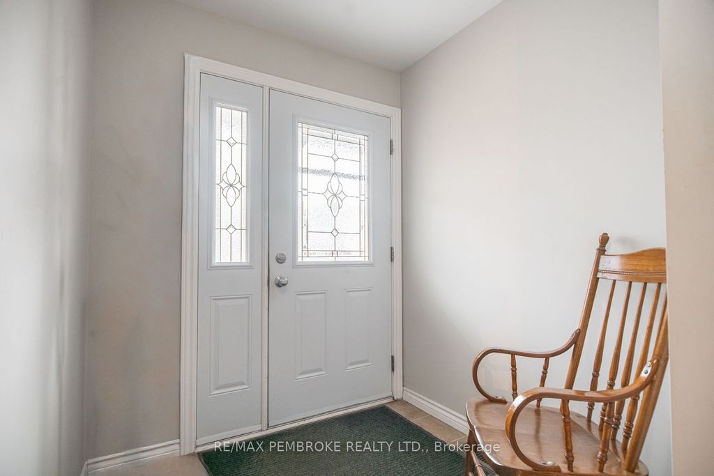Photo of 317 Matheson Drive, Pembroke, ON K8A 8L2 (MLS # X13063400)