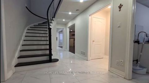 44 Andy Crescent Vaughan ON L4H 1C5