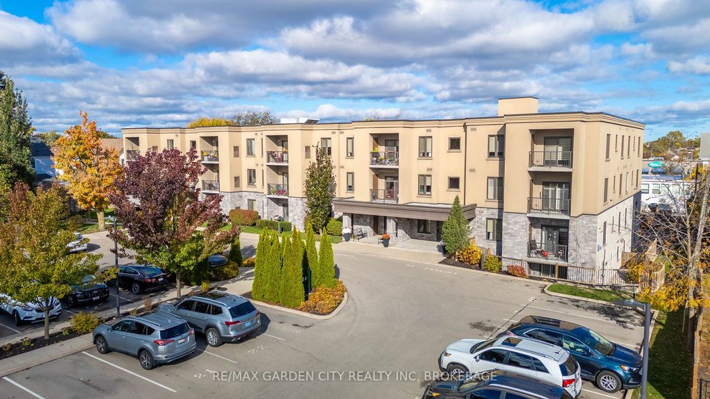 Photo of 16 Sullivan Avenue #307, Thorold, ON L2V 2Y2 (MLS # X13022542)