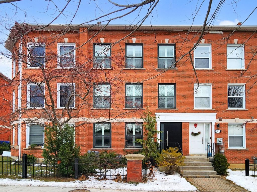 Photo of 139 John West Way, Aurora, ON L4G 7E3 (MLS # N12651938)