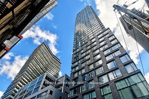 101 Peter Street 3710